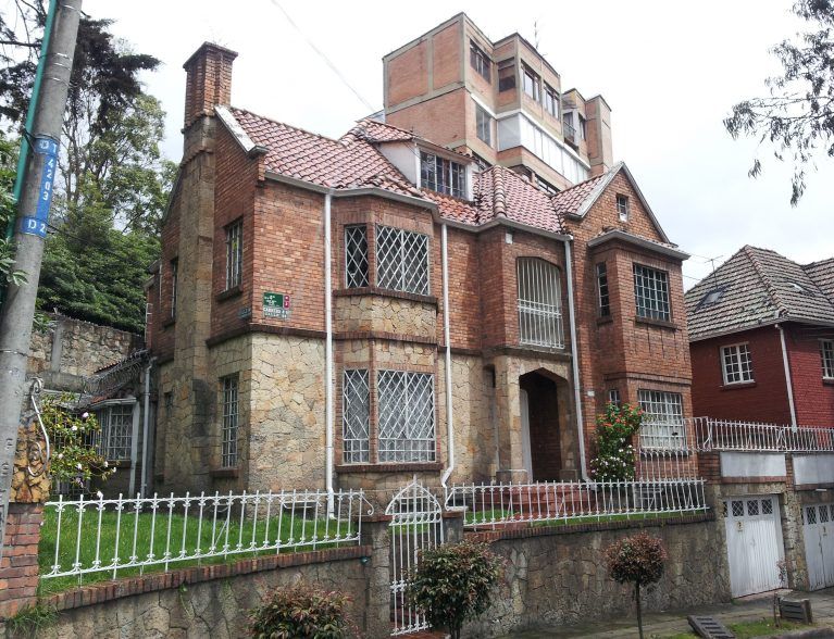 BOGOTA BARRIO LOS ROSALES