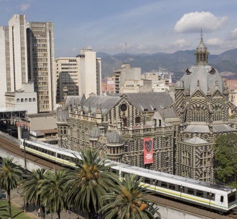 DIEZ RAZONES PARA VIAJAR A MEDELLÍN